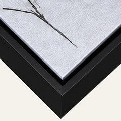Matte black Velora frame
