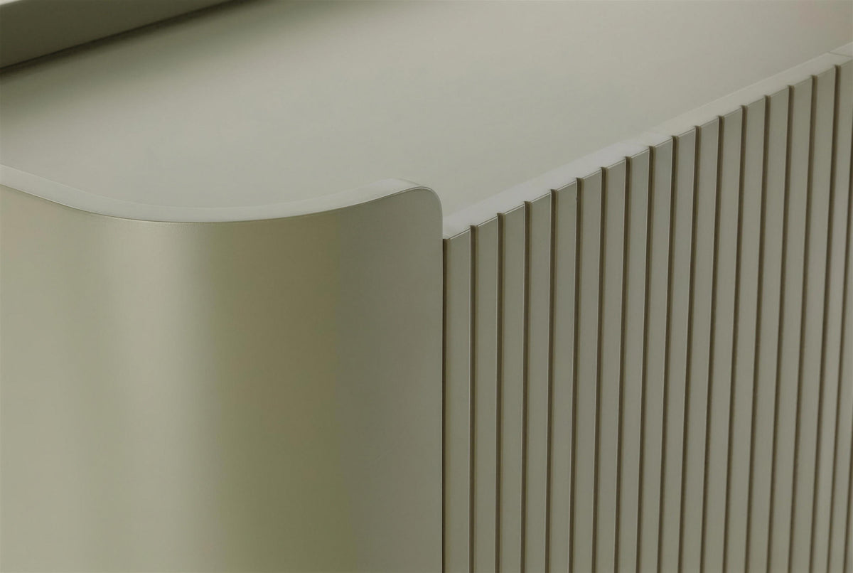 The Camogli Fluted Sideboard, close-up of the finish