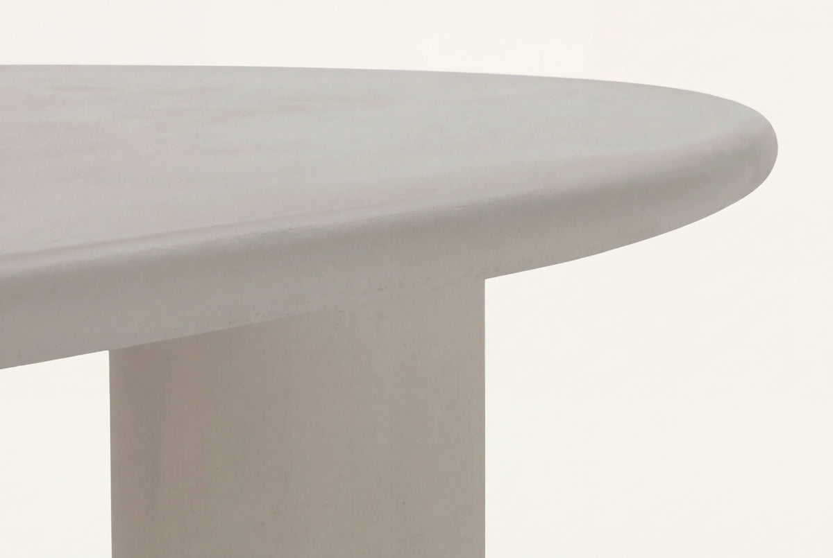 The Gaiole Oval Dining Table, close-up of the finish