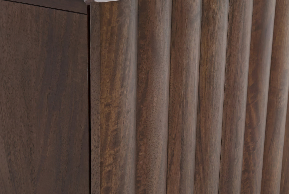The Noli Fluted Sideboard, close-up of the finish