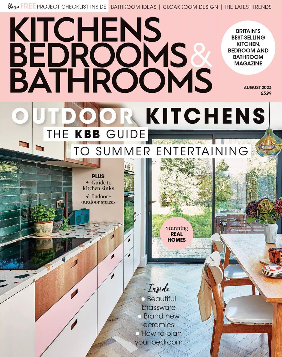 Outdoor Kitchens (cover)
