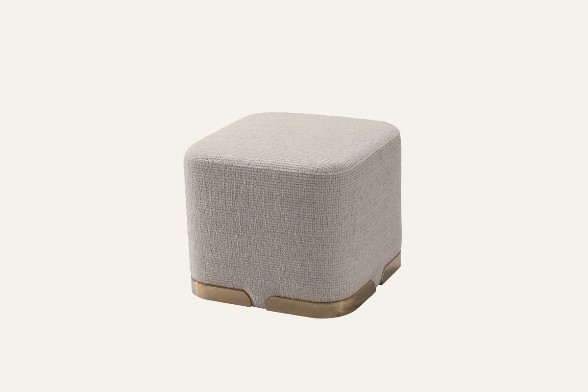 The Sabbia Pouf, studio view