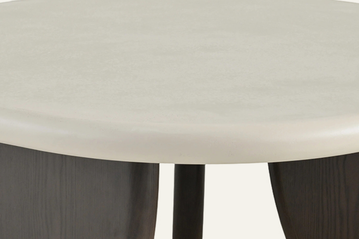 The Sperlonga Coffee Table, close-up of the finish
