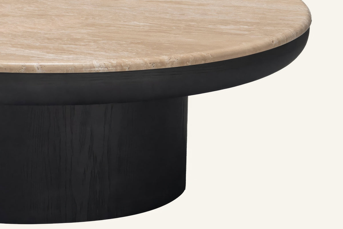 The Trani Coffee Table Set, close-up of the finish