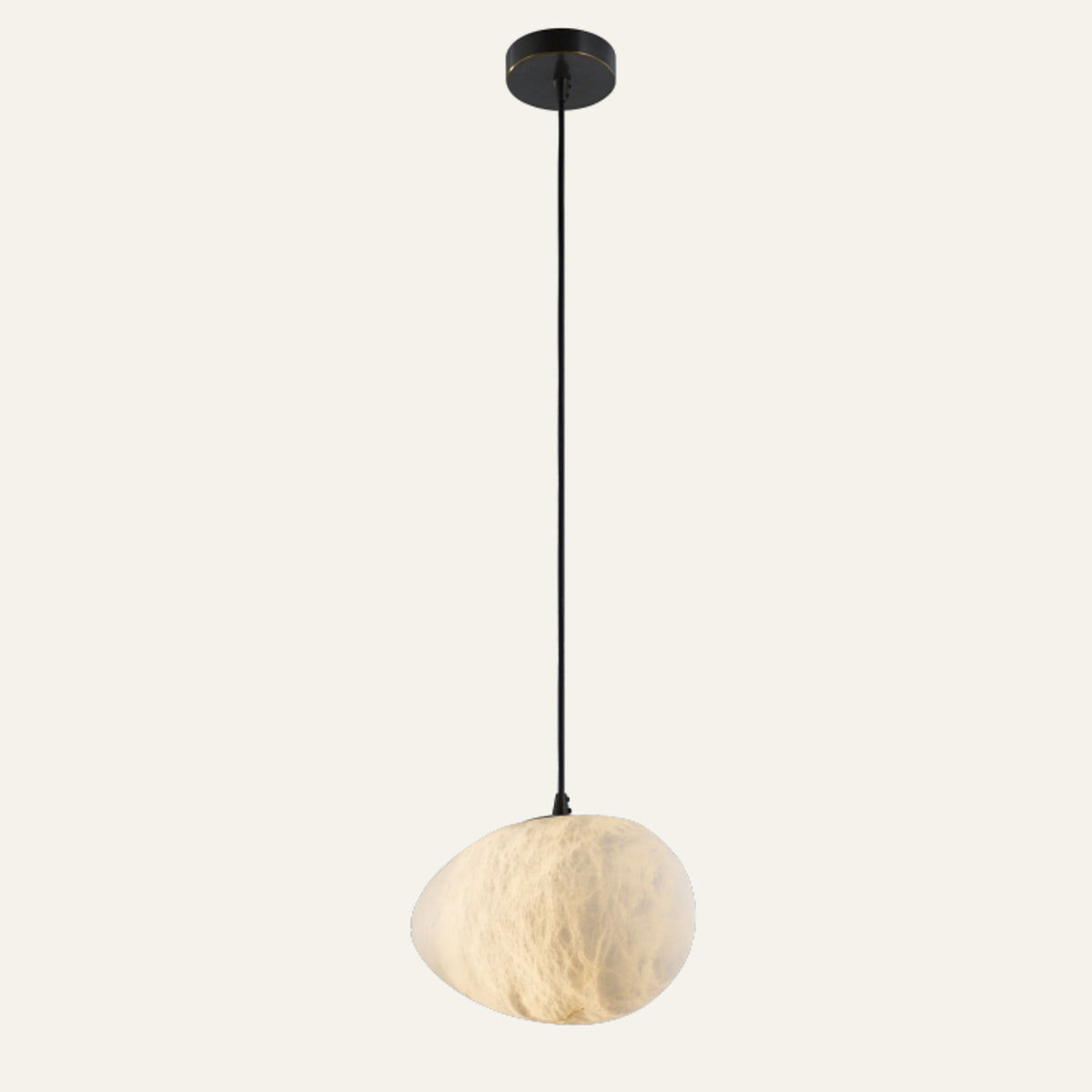 The Roccia alabaster pendant light in black