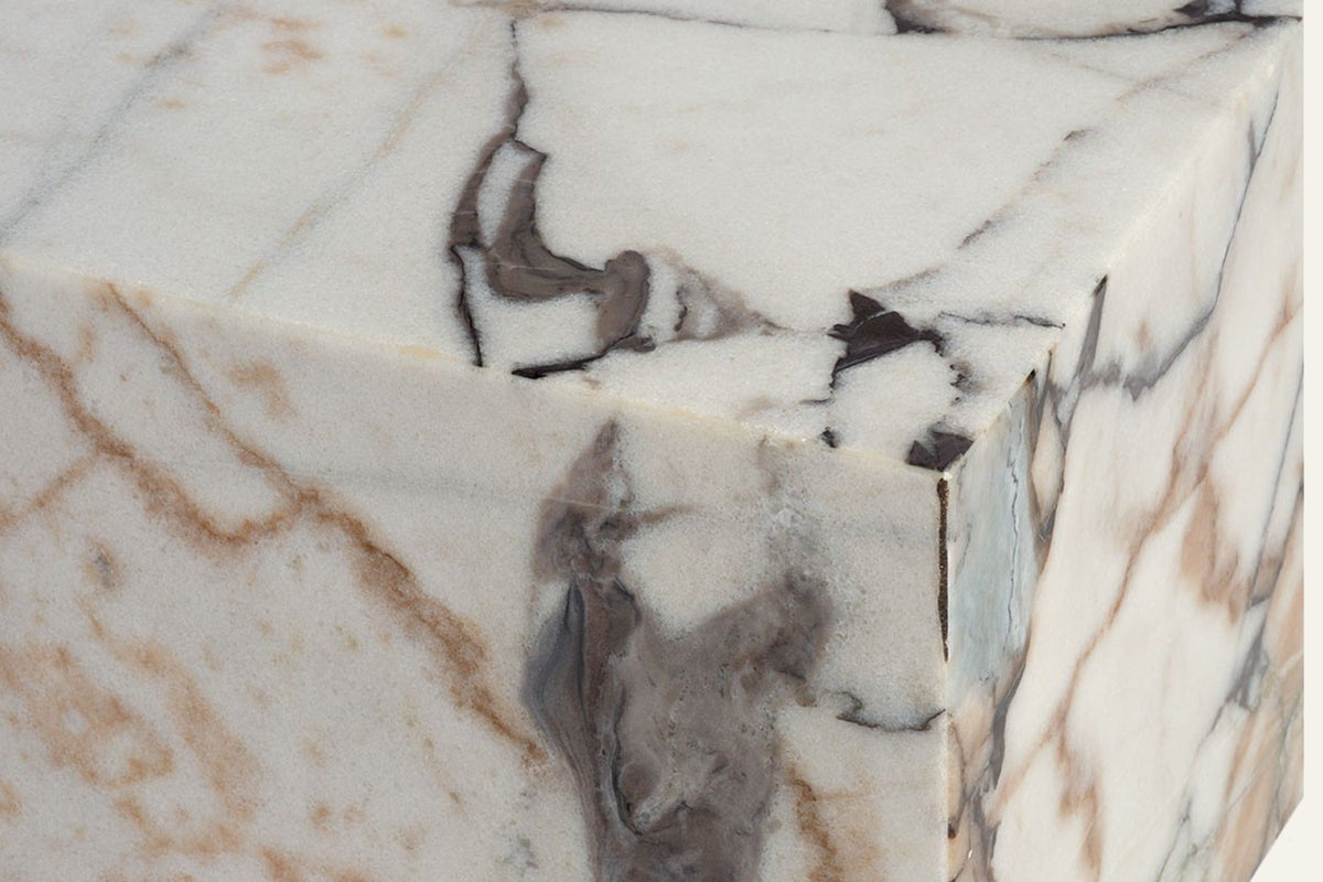 The Luni Marble Side Table, detail